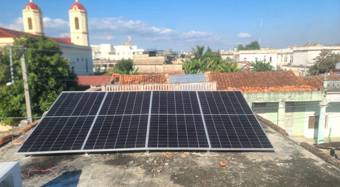 Instalación solar en La Habana